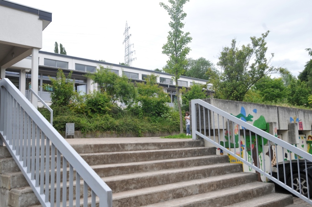 Schulansichten der Wiedheckschule in Brebach Schulansichten der Wiedheckschule in Brebach