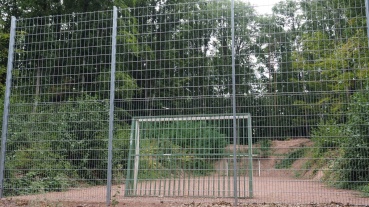 Neu gestalteter Bolzplatz "Lumpenberg" in Altenkessel Image