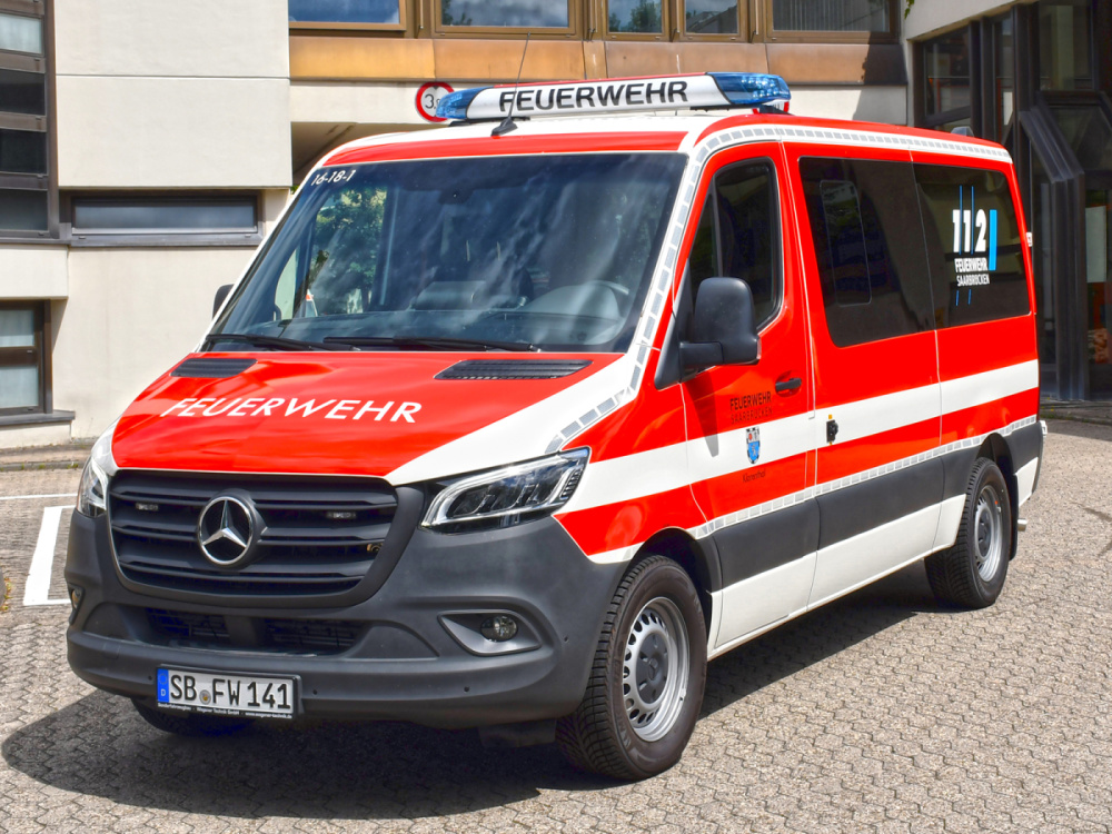 Mannschafts-Transport-Fahrzeug FLSB 16-18-1 Mannschafts-Transport-Fahrzeug