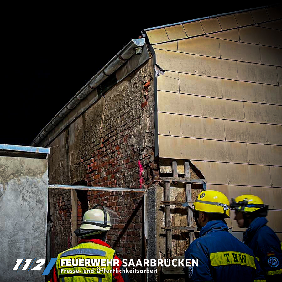 Einsatz - Gebäudeeinsturz Gersweiler Einsatz - Gebäudeeinsturz Gersweiler