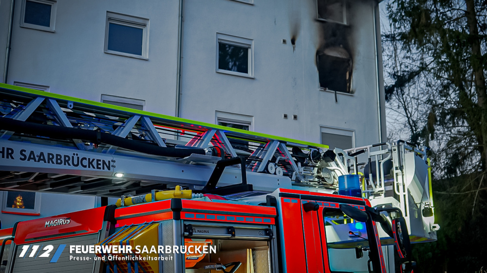 Wohnungsbrand mit Menschenrettung in Dudweiler - 11.01.2024 Wohnungsbrand mit Menschenrettung in Dudweiler - 11.01.2024